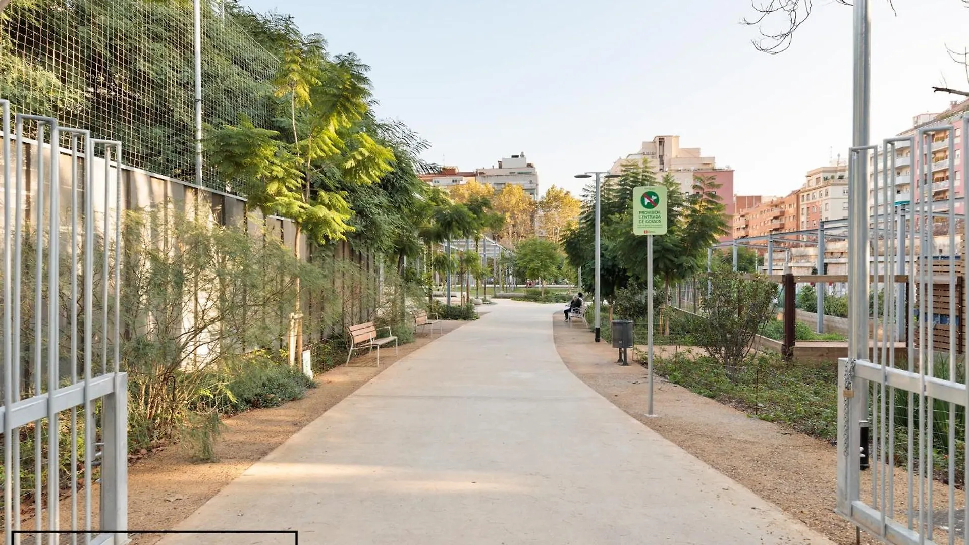 ברצלונה Enjoy Apartments Ecuador 0*,  ספרד